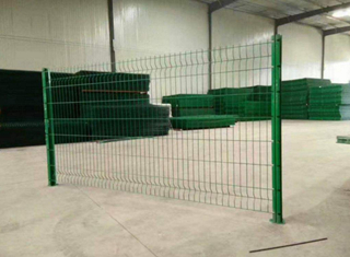 圈地護(hù)欄網(wǎng)