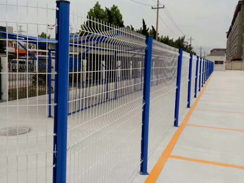 綠色圍山鐵絲網(wǎng)