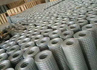 電焊方孔鐵絲網(wǎng)