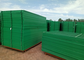 圈地護(hù)欄網(wǎng)