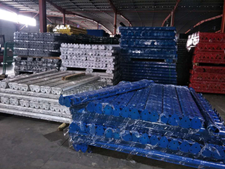 桃形立柱圈地護(hù)欄網(wǎng)